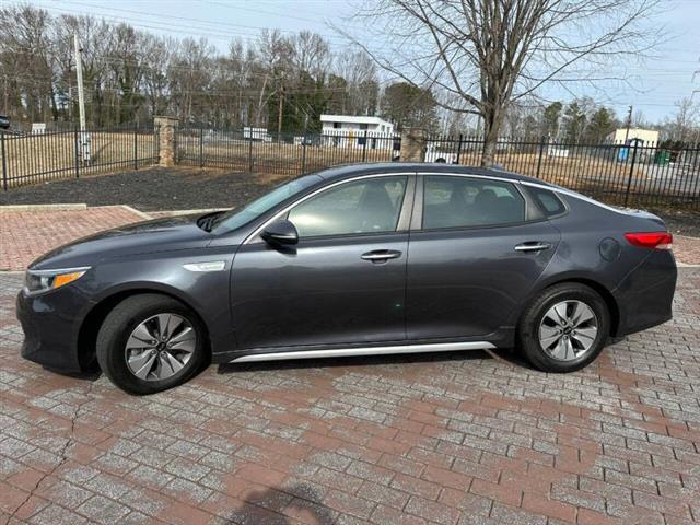 $7500 : 2017 Optima Hybrid Premium image 5