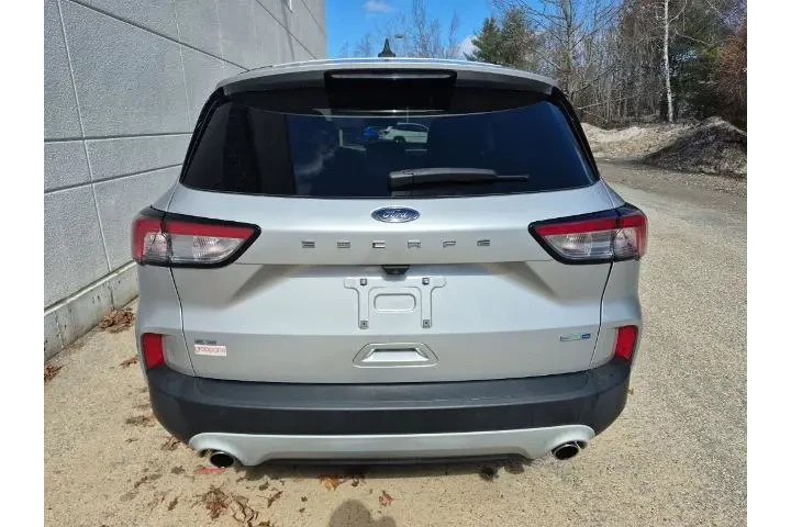 $17250 : Ford Escape 2020 AWD SE 4dr image 8