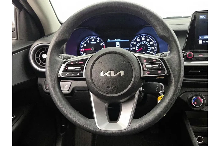 $19998 : Kia Forte 2023 LXS 4dr Sedan image 10