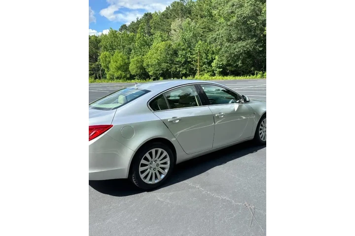 $5500 : 2011 Regal CXL image 3