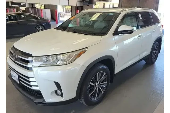 $27950 : Toyota Highlander 2019 AWD S image 2