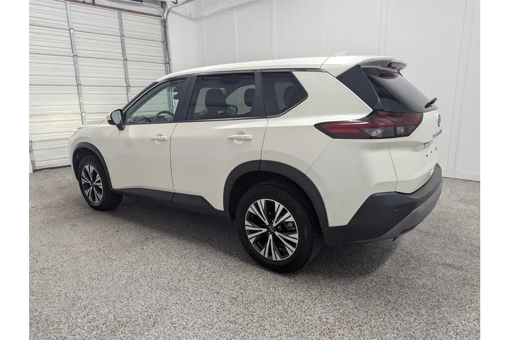 $21797 : Nissan Rogue 2023 SV 4dr Cro image 4