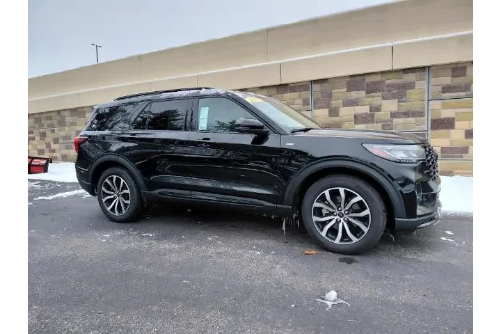 $37577 : Ford Explorer 2025 ST-Line 4 image 2