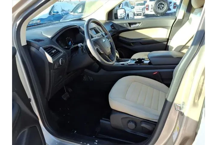 $14998 : Ford Edge 2017 AWD SE 4dr Cr image 10