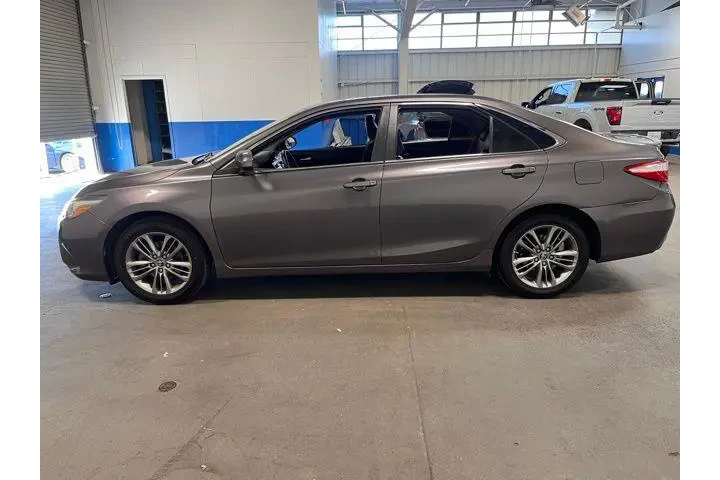 $16984 : Toyota Camry 2015 image 6