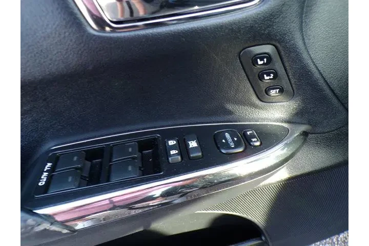 $14998 : Toyota Avalon 2016 XLE Premi image 9