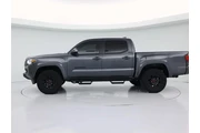 $39998 : Toyota Tacoma 2023 4x4 SR5 V thumbnail