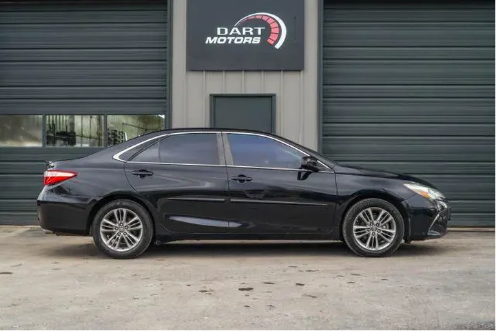 $12999 : Toyota Camry 2017 SE 4dr Sed image 5