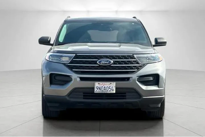 $29850 : Ford Explorer 2023 XLT 4dr S image 8