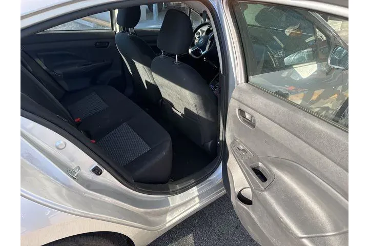 $14000 : Nissan Versa 2021 S 4dr Seda image 8