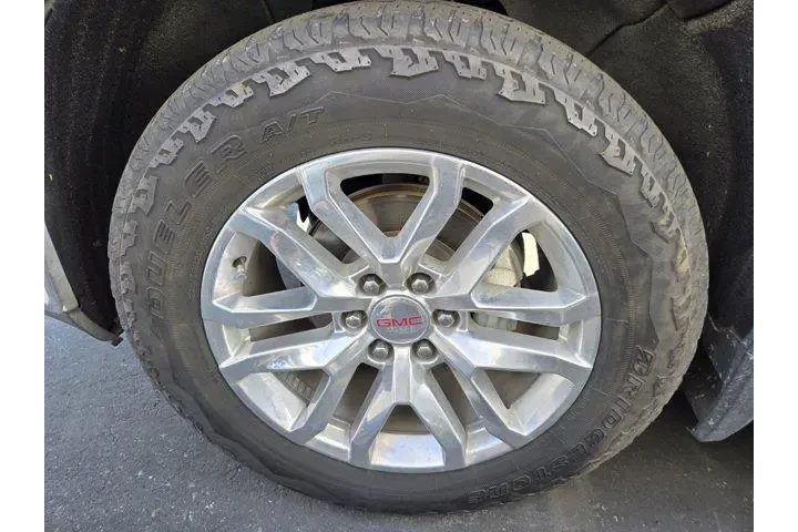 $32183 : GMC Sierra 1500 2020 4x4 SLT image 3