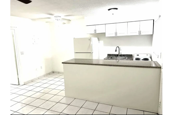 $1700 : Casa de 2 baños ubicada en image 3
