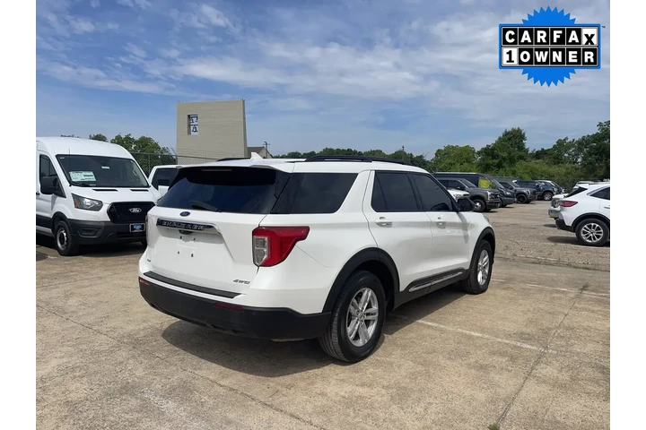 $30359 : Ford Explorer 2023 AWD XLT 4 image 4