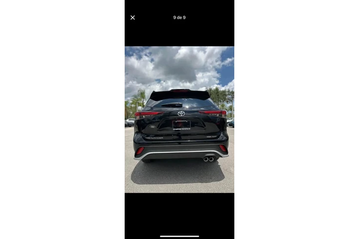 Toyota Highlander XSE image 1