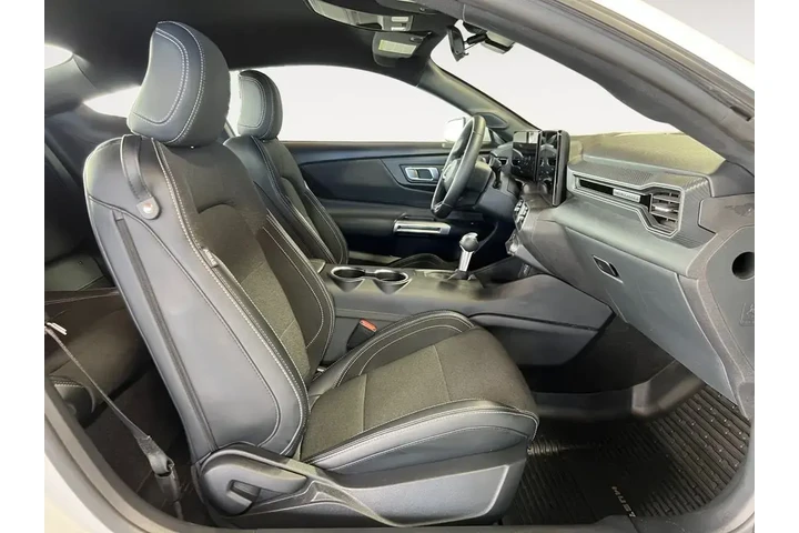 $33500 : Ford Mustang 2024 EcoBoost 2 image 3