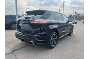 $30945 : Ford Edge 2023 AWD ST 4dr Cr thumbnail