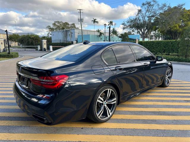 $17995 : 2016 BMW 7 Series image 8