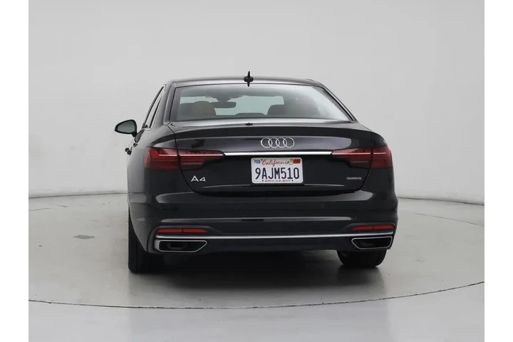 $27998 : Audi A4 2022 AWD quattro S l image 6