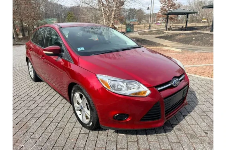 $3000 : 2013 Focus SE image 3