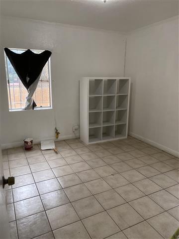 $1000 : Room For Rent image 3