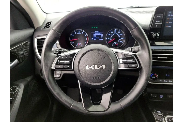 $21998 : Kia Seltos 2023 S 4dr SUV image 10