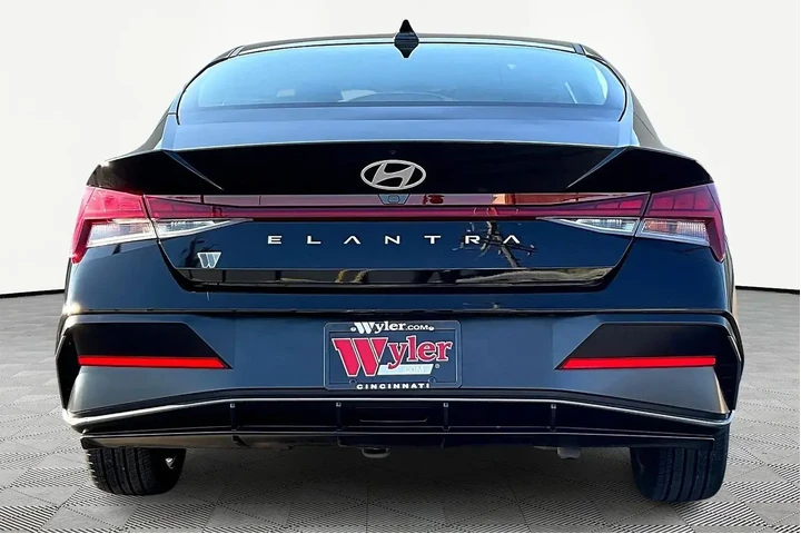 $22325 : Hyundai ELANTRA 2025 SEL Con image 5