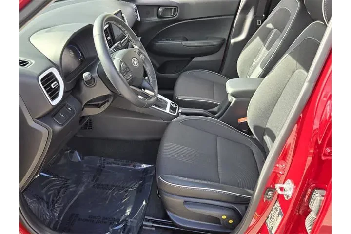 $24894 : Hyundai VENUE 2025 Limited 4 image 6