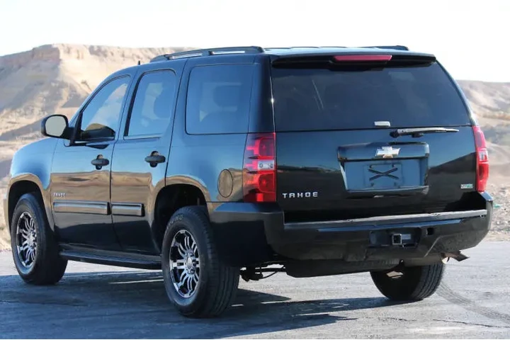 $8745 : 2010 Tahoe LS image 6