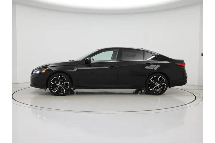 $23998 : Nissan Altima 2024 2.5 SR 4d image 3