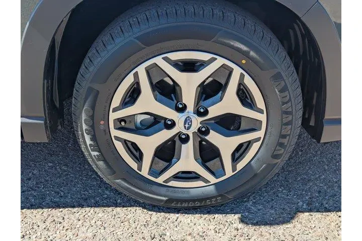 Subaru Forester 2024 AWD Pre image 10