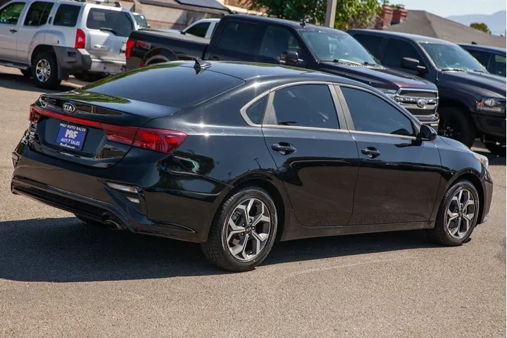 $16950 : 2019 Forte LXS image 5