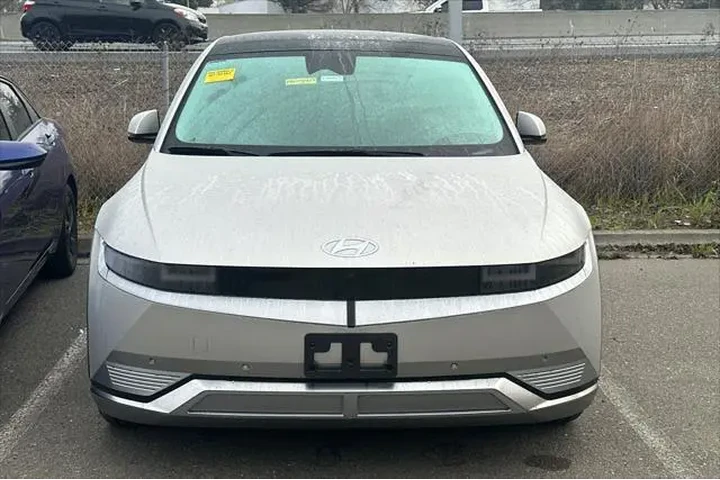 $34990 : Hyundai IONIQ 5 2024 AWD Lim image 5