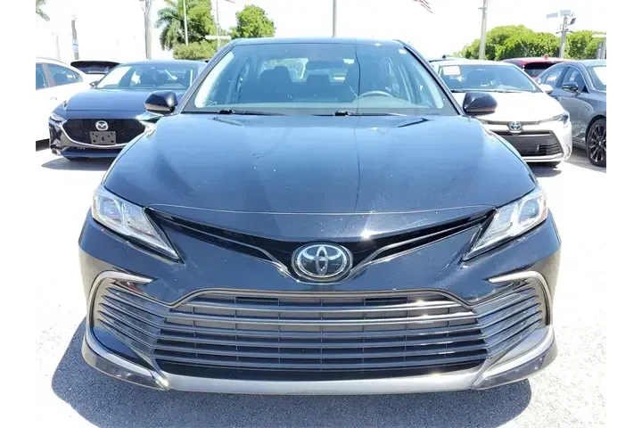 $18990 : Toyota Camry 2022 LE 4dr Sed image 2