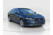 $23641 : Honda Accord 2024 LX 4dr Sed thumbnail