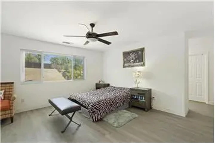 $4375 : Rental property with 6 bedro image 7