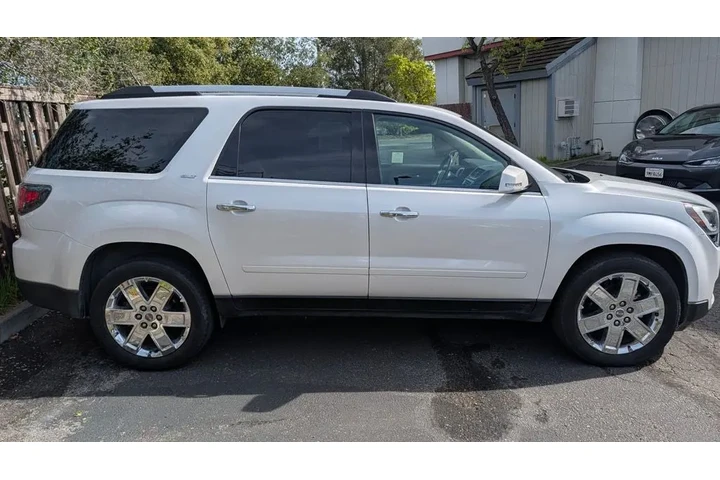 $15990 : 2017 Acadia Limited image 10