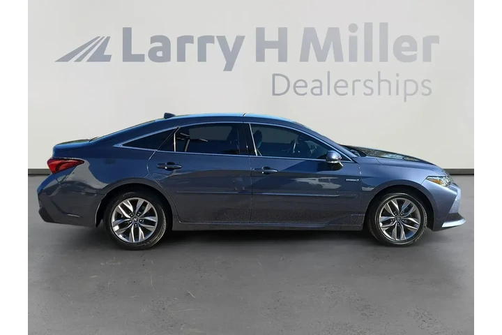 Toyota Avalon Hybrid 2020 XL image 6