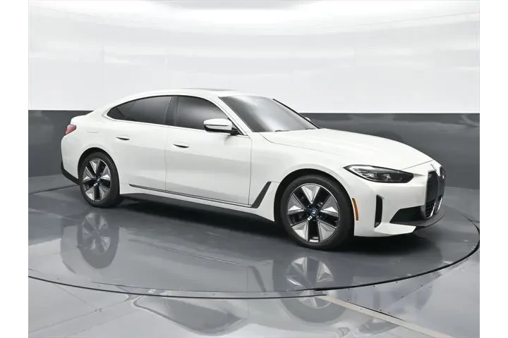 $31638 : BMW i4 2023 eDrive35 Gran Co image 4