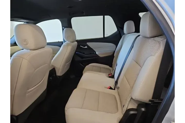 $18240 : Chevrolet Traverse 2022 LS 4 image 5