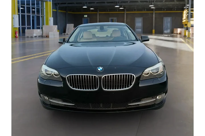 $6999 : 2011 5 SERIES image 3