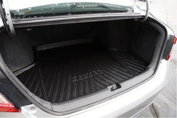 $17628 : Honda Accord 2018 EX 4dr Sed image 5