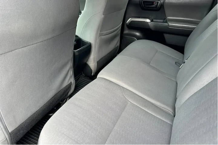 $26300 : Toyota Tacoma 2018 4x2 TRD O image 8