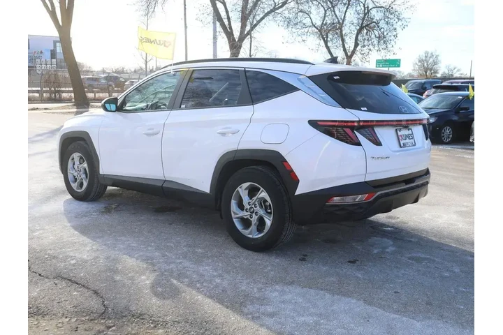 $18677 : Hyundai TUCSON 2023 SEL 4dr image 6