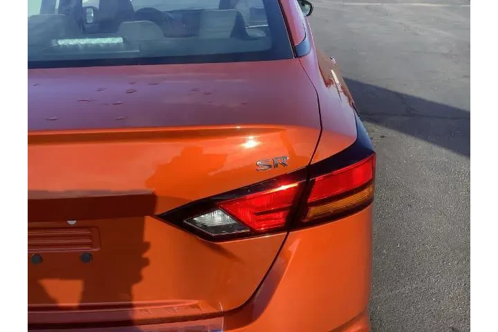 $27950 : Nissan Altima 2021 2.5 SR 4d image 9