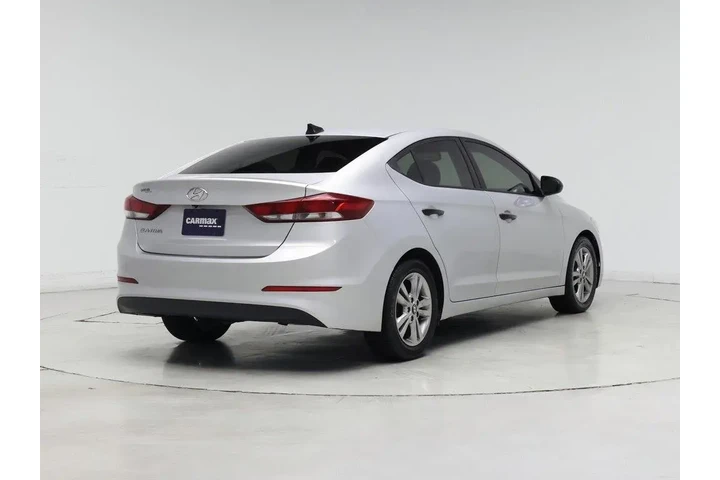 $13998 : Hyundai ELANTRA 2017 Value E image 8