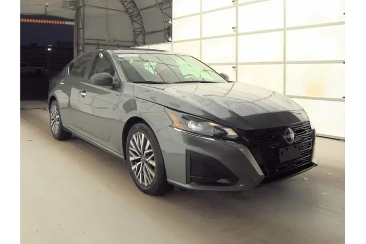 $18693 : Nissan Altima 2024 2.5 SV 4d image 4