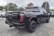 PRE-OWNED 2024 SIERRA 2500HD thumbnail