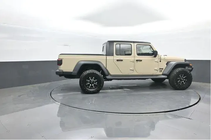 $26924 : Jeep Gladiator 2020 4x4 Spor image 8