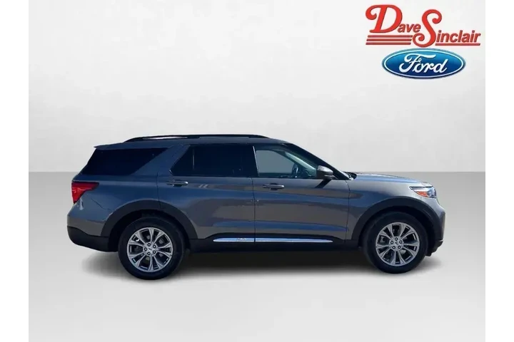 $33222 : Ford Explorer 2023 AWD XLT 4 image 5
