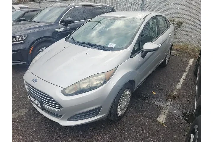 $8991 : Ford Fiesta 2018 S 4dr Sedan image 3